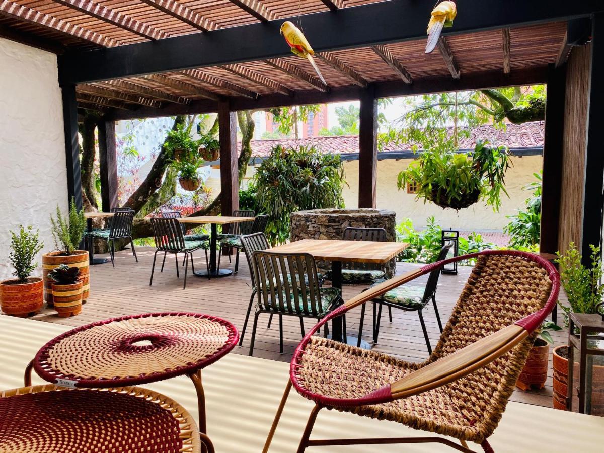 Patio Del Mundo Hotel Medellin Exterior photo